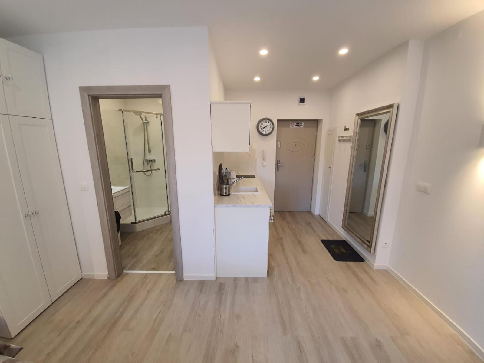 Apartament Przy Starowce - Hampton โบเลสวาเวียส ภายนอก รูปภาพ